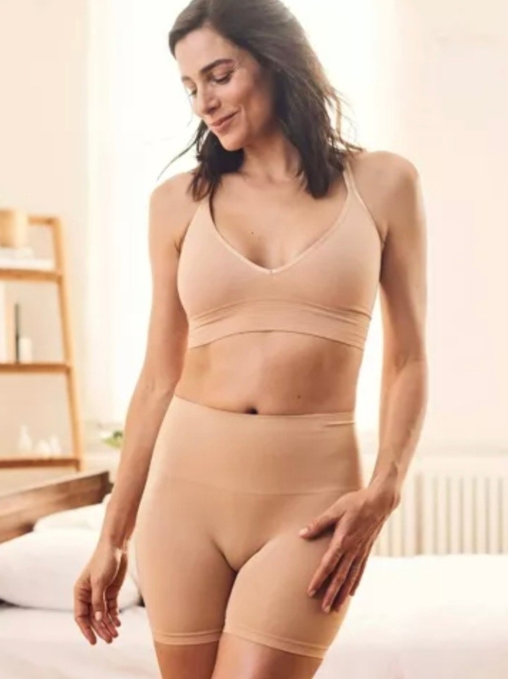 Seamfree Nude Mid-Waist Shaping BoyShorts